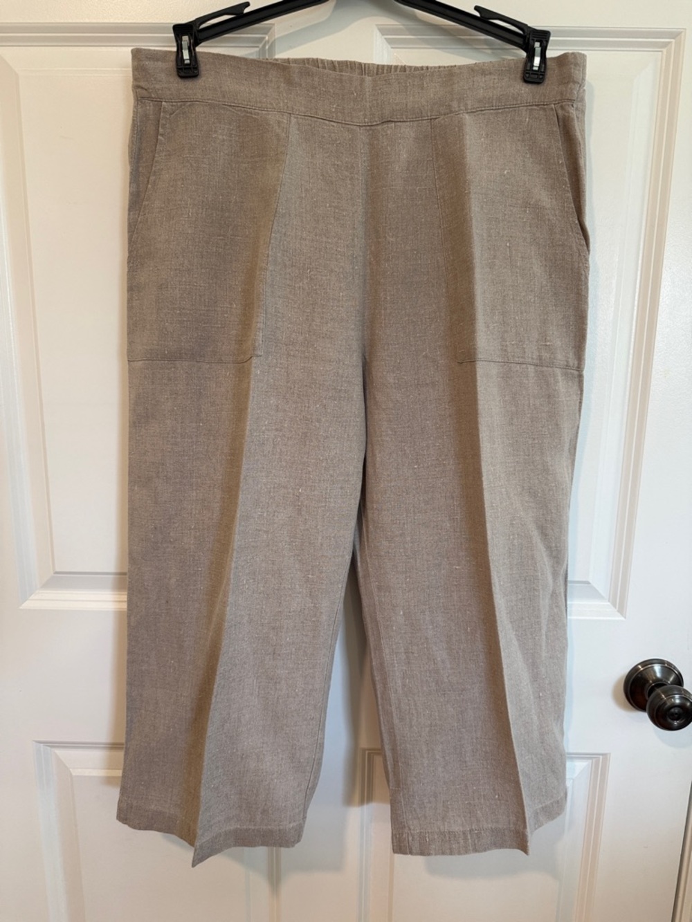 Flax Women's Relaxed Linen Crop Pants - Beige